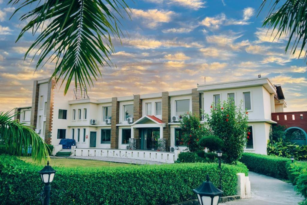 5 Senses Corbett Richness Luxuries Resort ! Destination Wedding & Corporate Events Ramnagar  Exterior photo